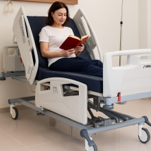 Letto elettrico da degenza a 3 motori con materasso incluso – per uso ospedaliero e assistenziale