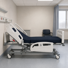 Letto elettrico da degenza a 3 motori  – per uso ospedaliero e assistenziale